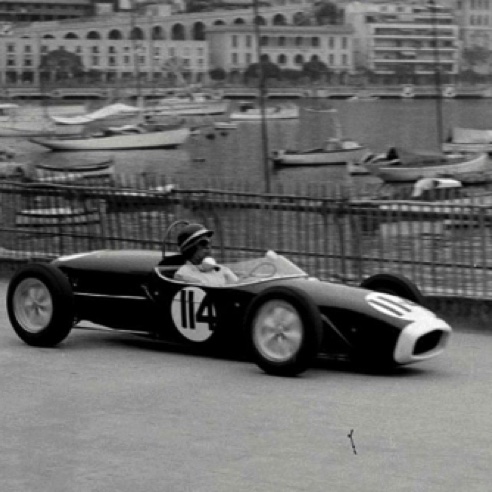 Sur les uais de Monaco avec le Lotus 18 de FJ